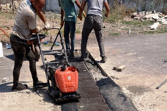 Dilovası’nda mazgallara bakım ve onarım