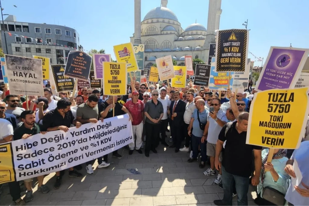 İYİ Partili Türkoğlu TOKİ mağdurlarına ses oldu! Bakan Kurum’a TOKİ soruları…